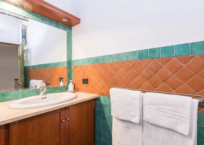 Piazza Navona Charming Apartment *